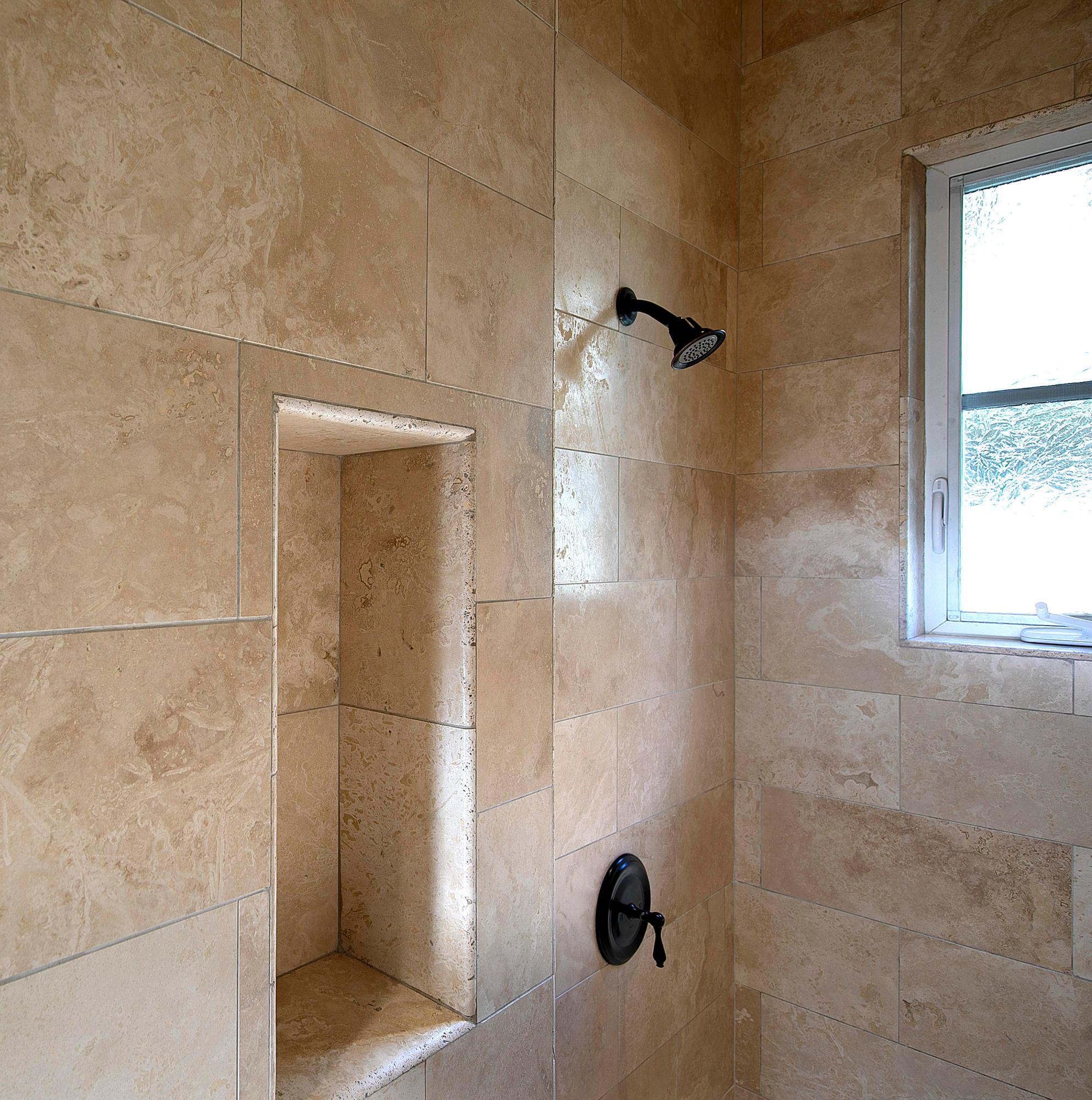 618 Anacapa Street Unit: #4