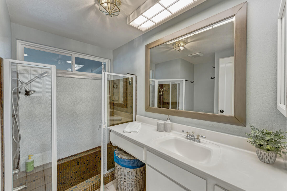 868 N San Marcos Road