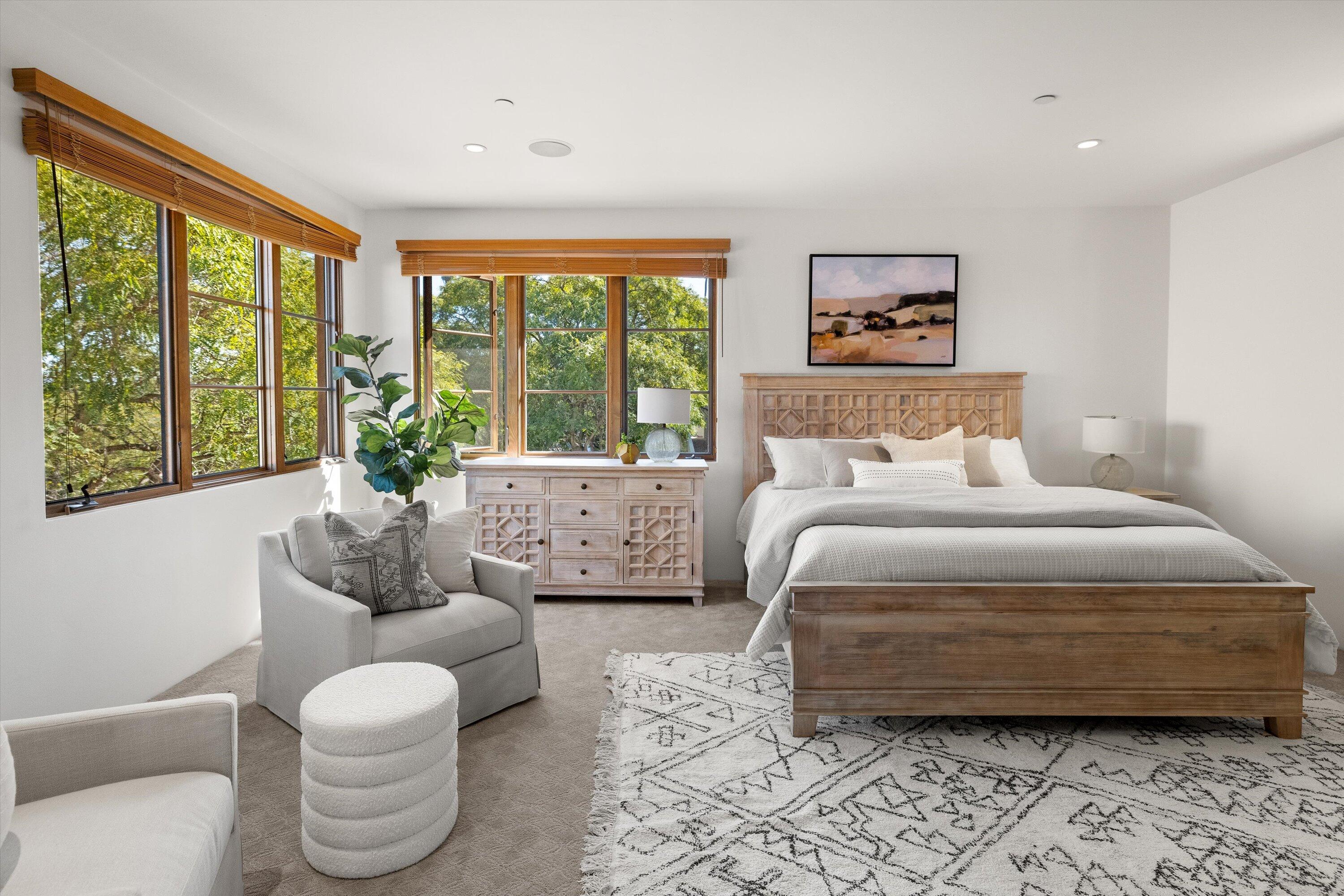 618 Anacapa Street, 4