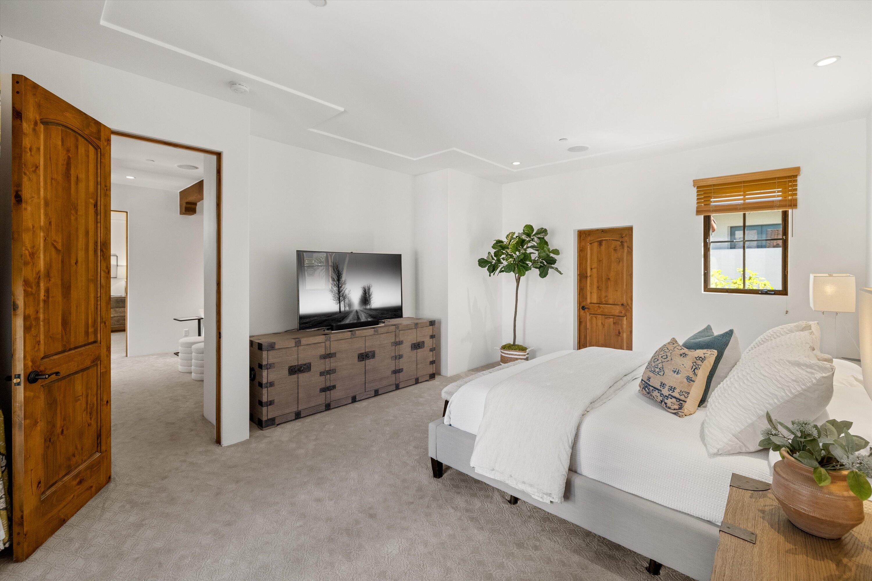 618 Anacapa Street, 4