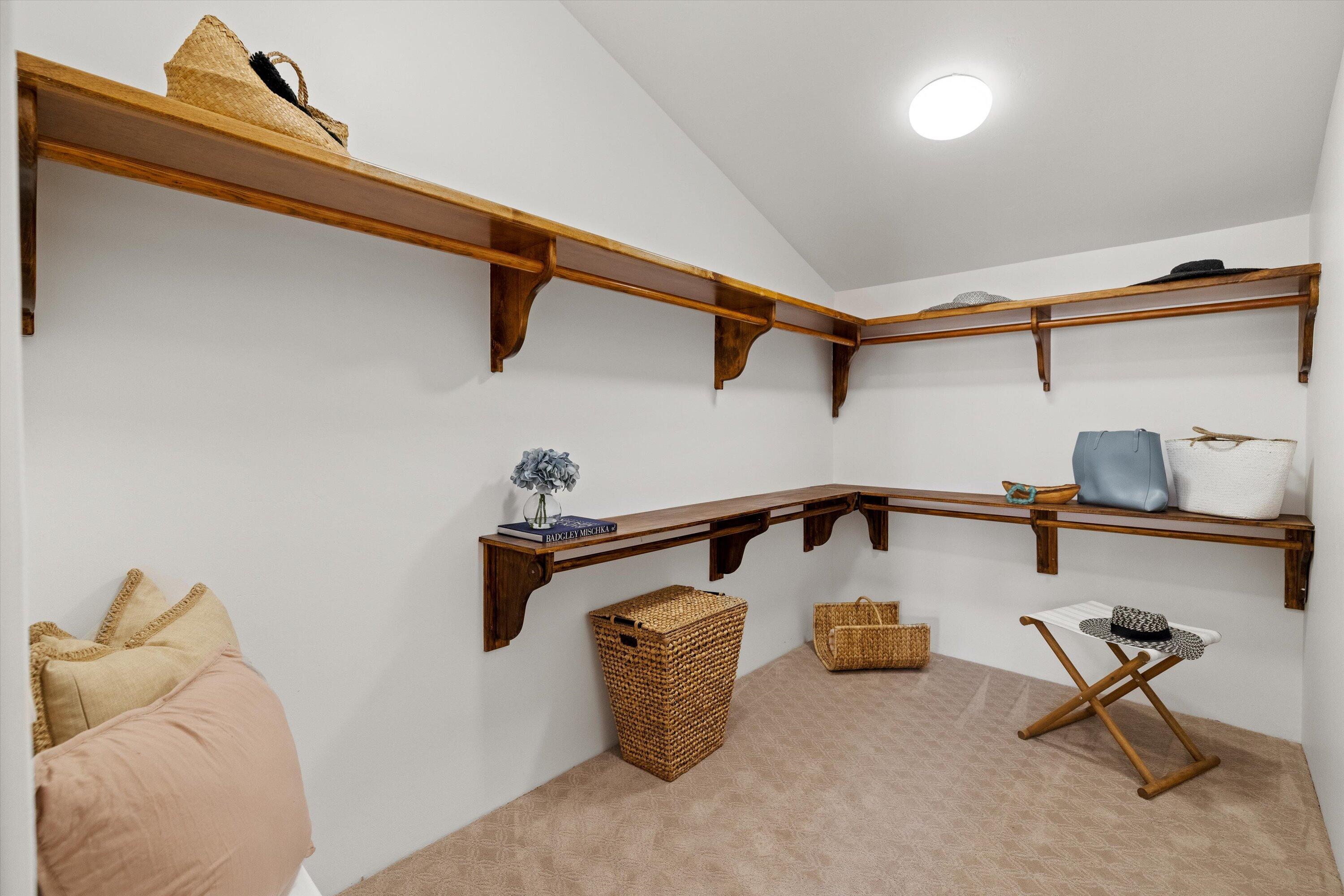 618 Anacapa Street, 4