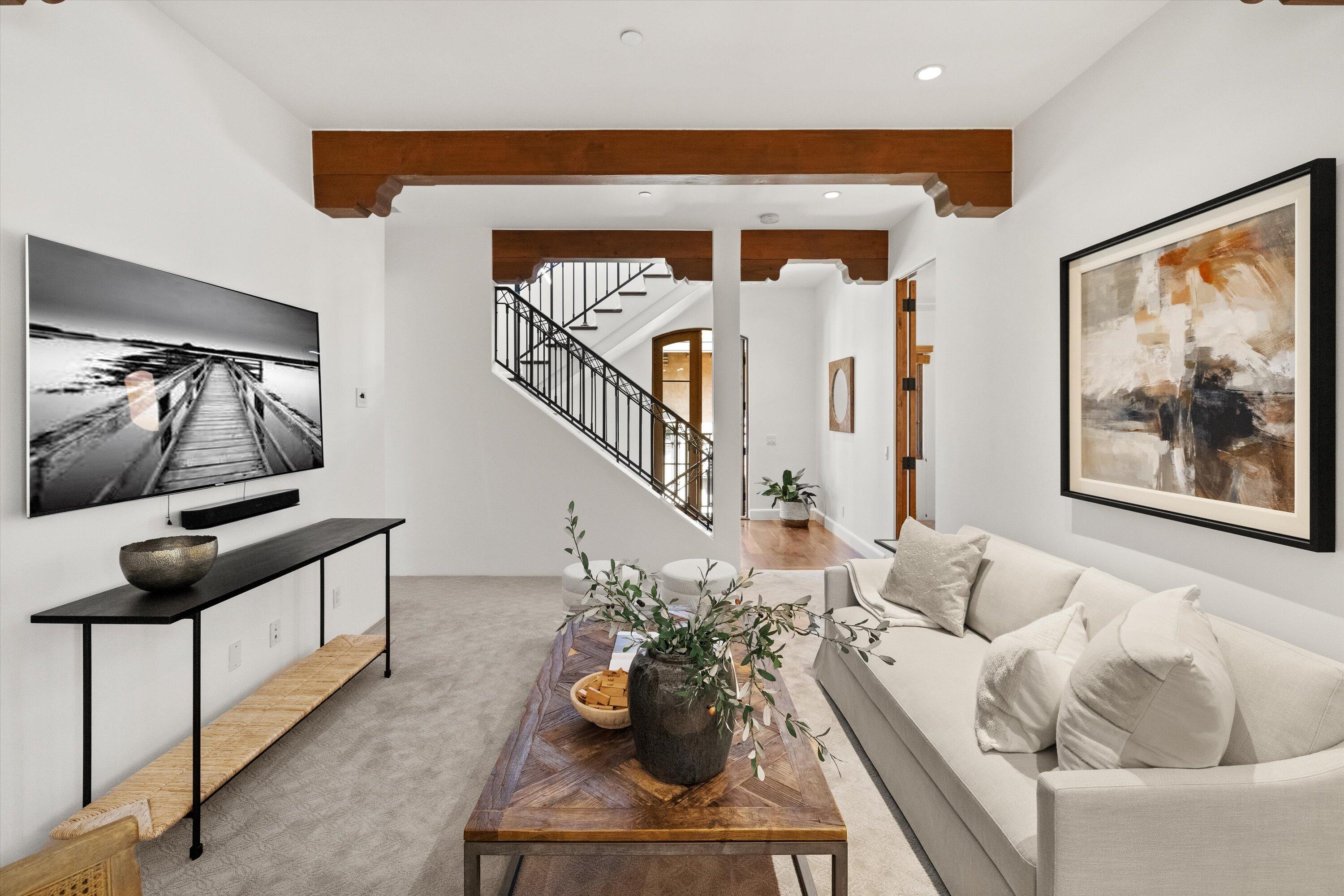 618 Anacapa Street, 4