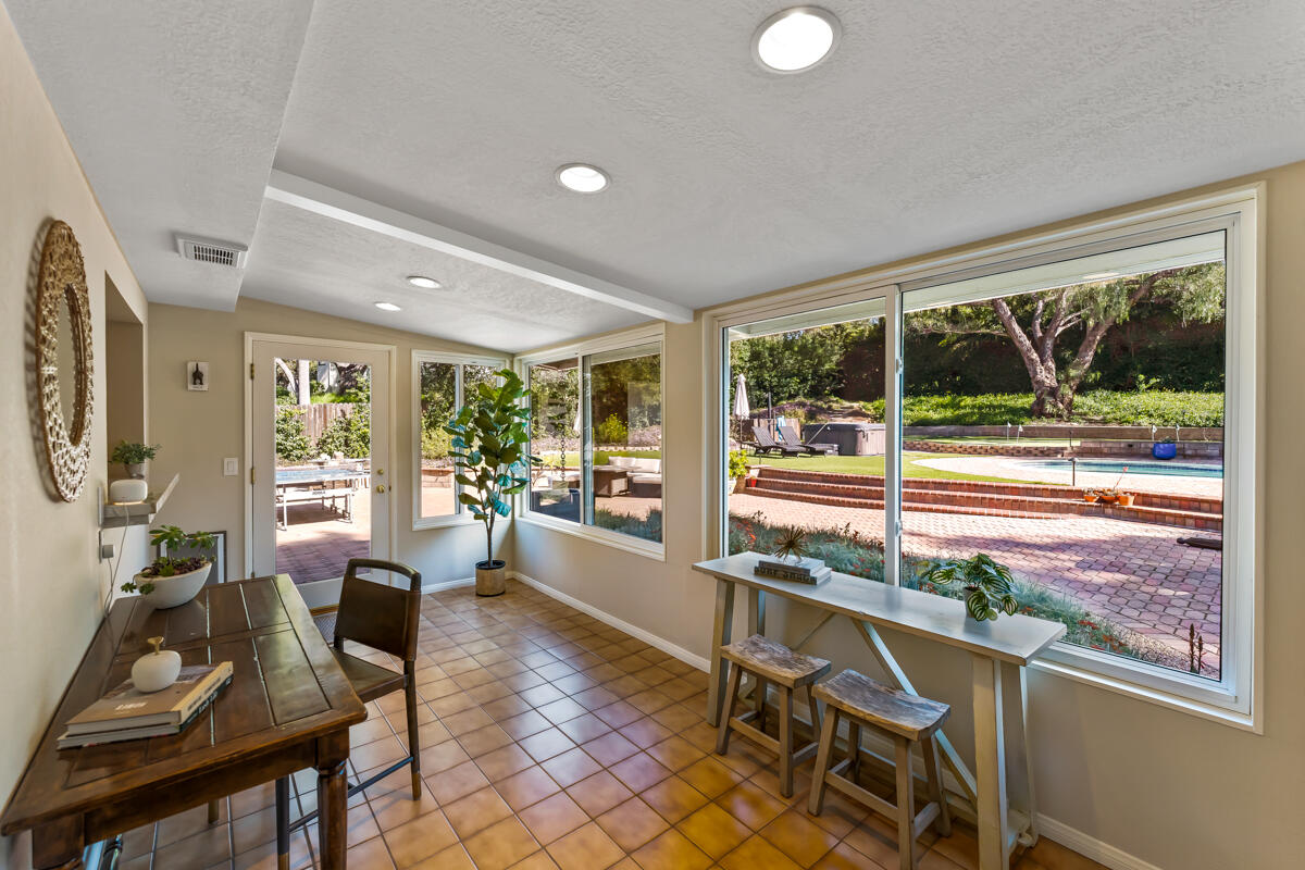 868 N San Marcos Road