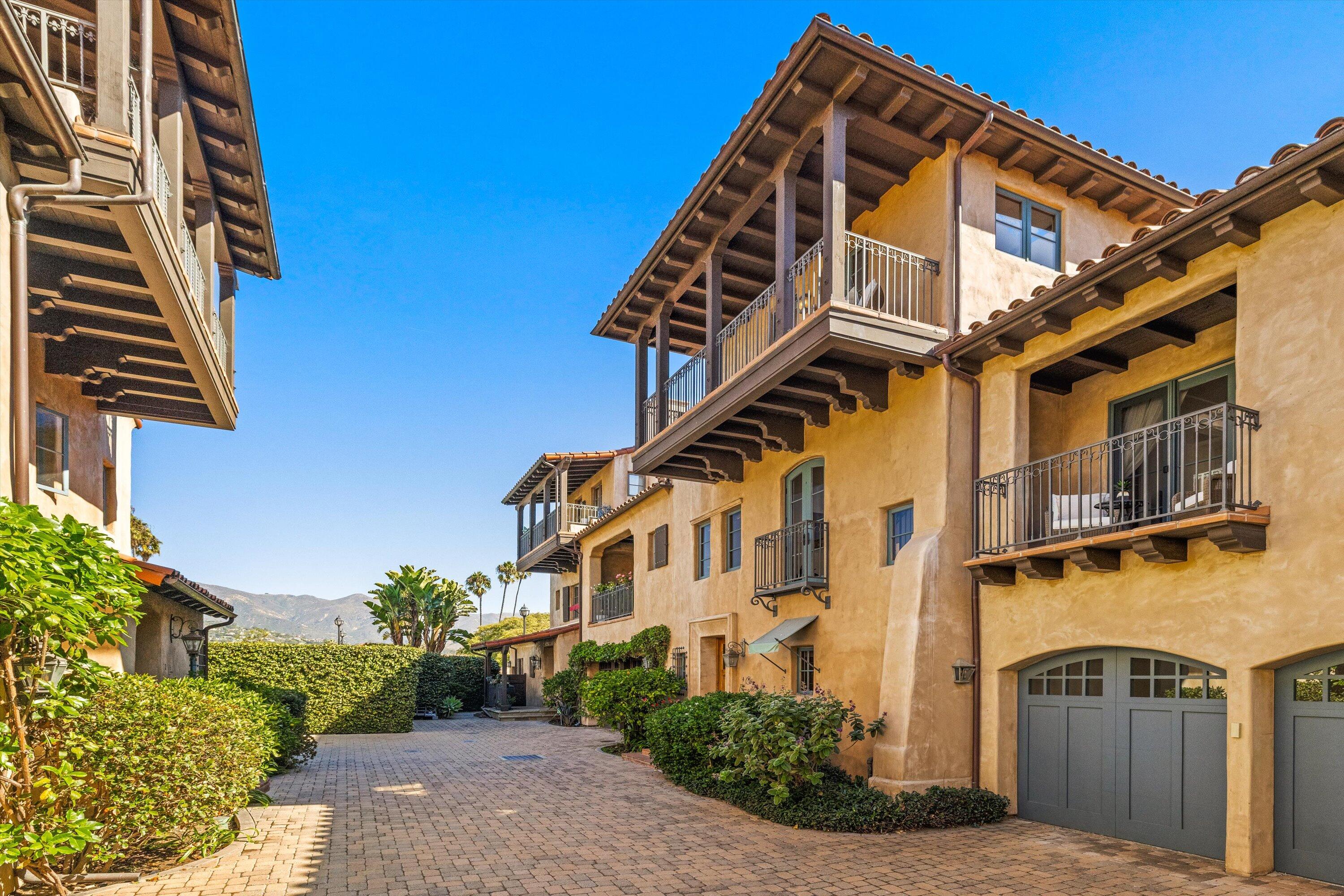 618 Anacapa Street, 4