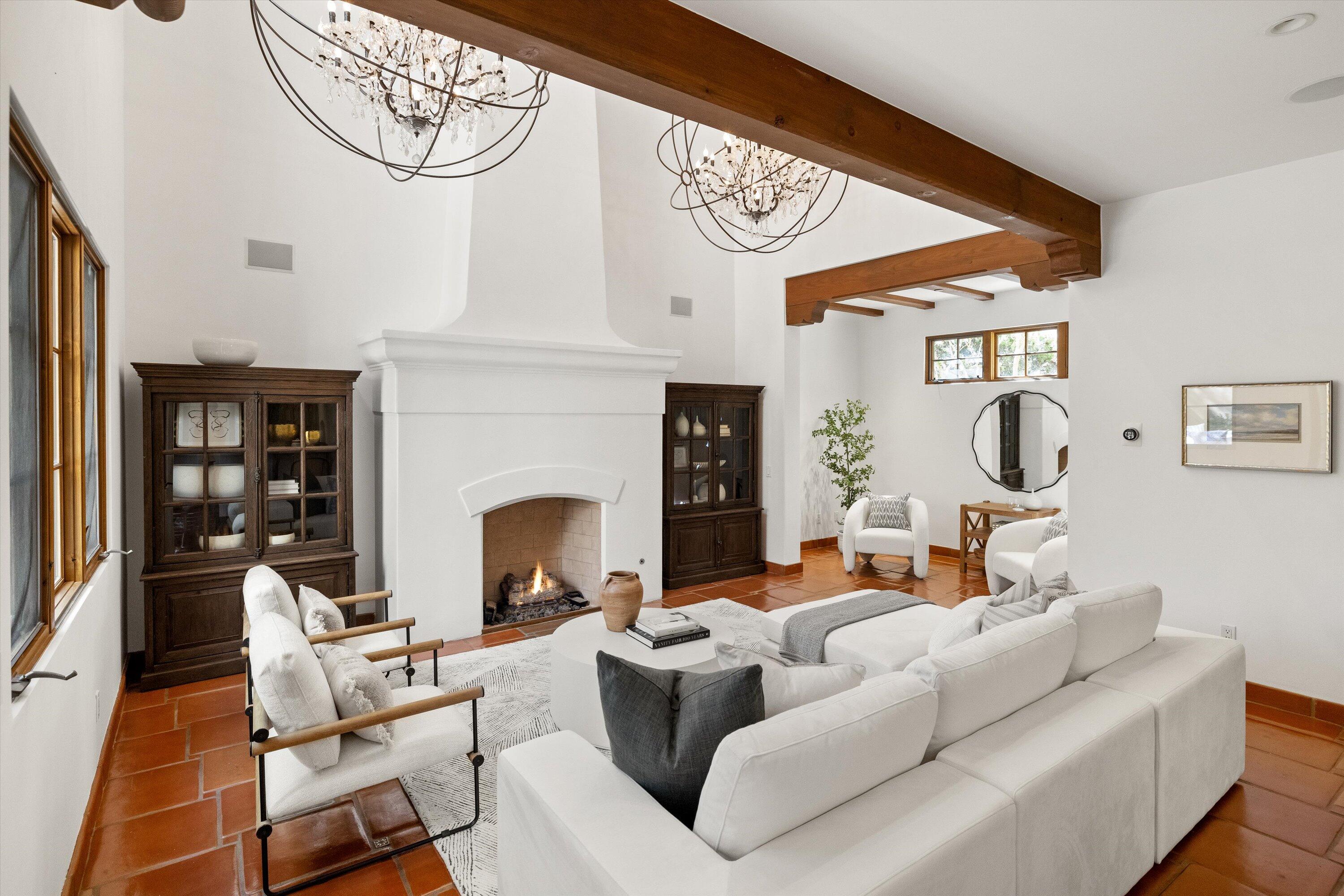 618 Anacapa Street, 4