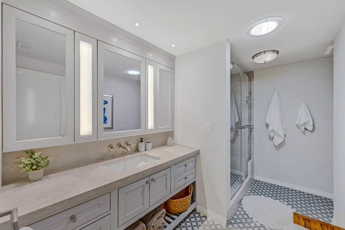 868 N San Marcos Road