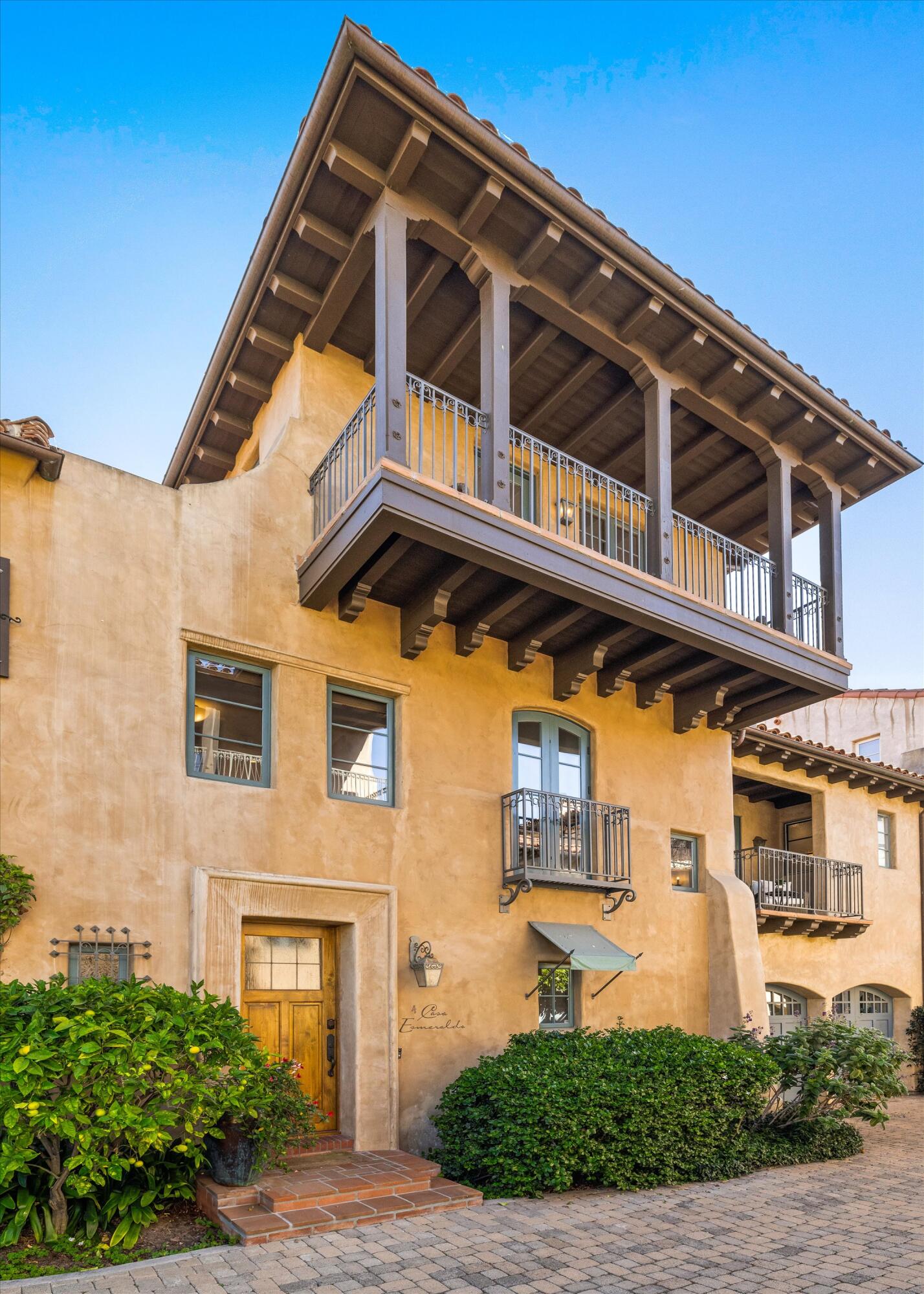 618 Anacapa Street, 4