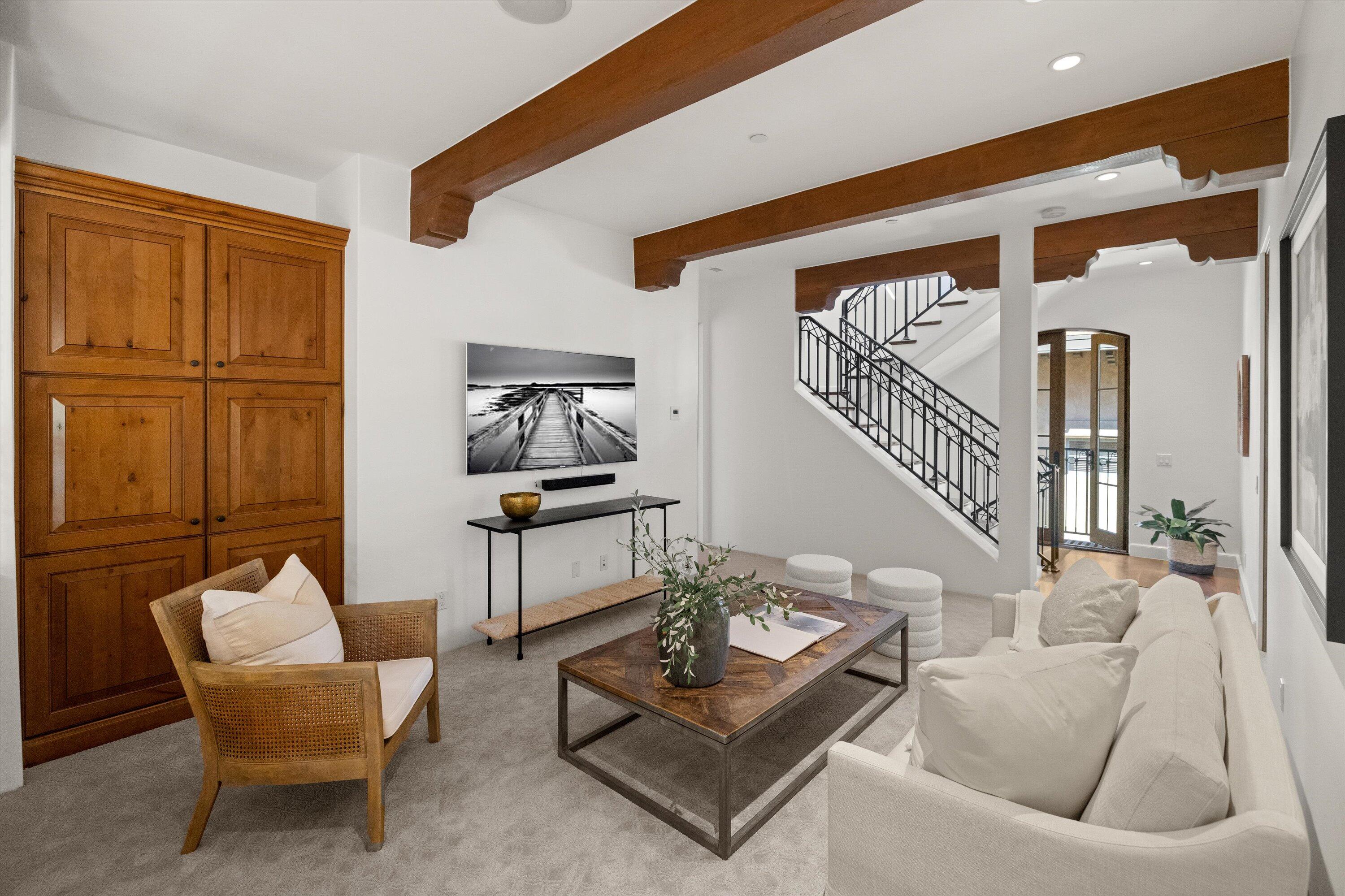 618 Anacapa Street, 4